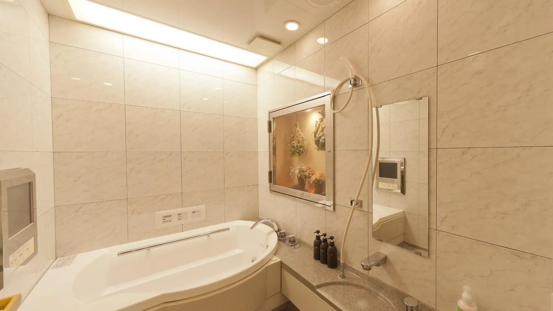 ***  Hotel Fine Garden Umeda Osaka Japan